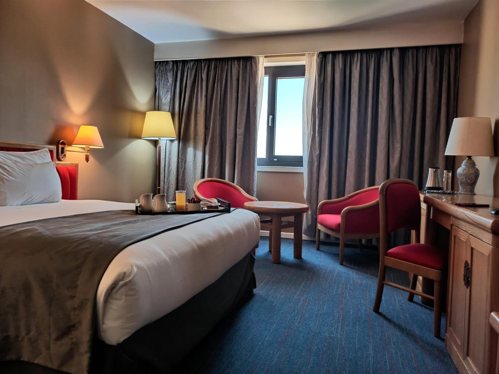 Hotel Mercure Alger Aeroport Maison Blanche Экстерьер фото A room at the hotel