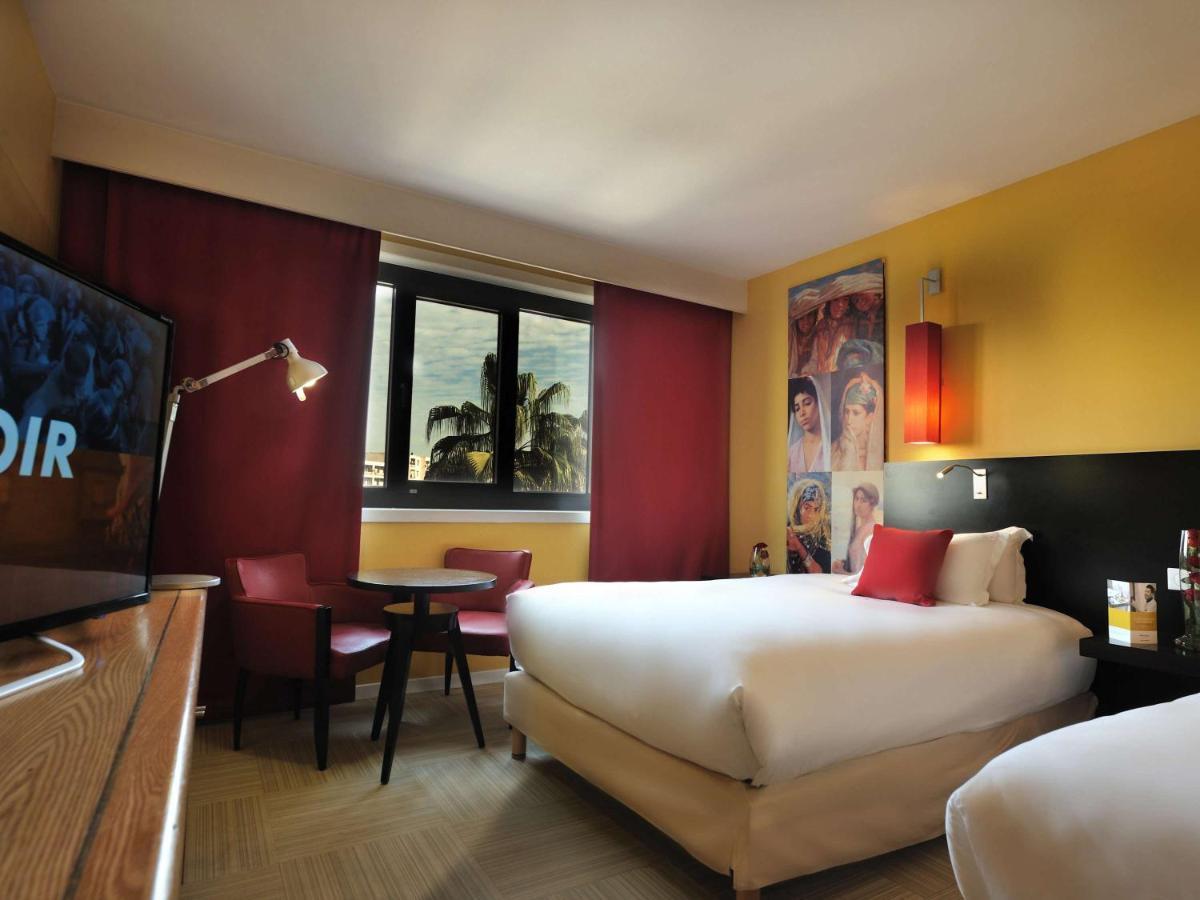 Hotel Mercure Alger Aeroport Maison Blanche Экстерьер фото A room at the Adagio Paris Porte de Versailles